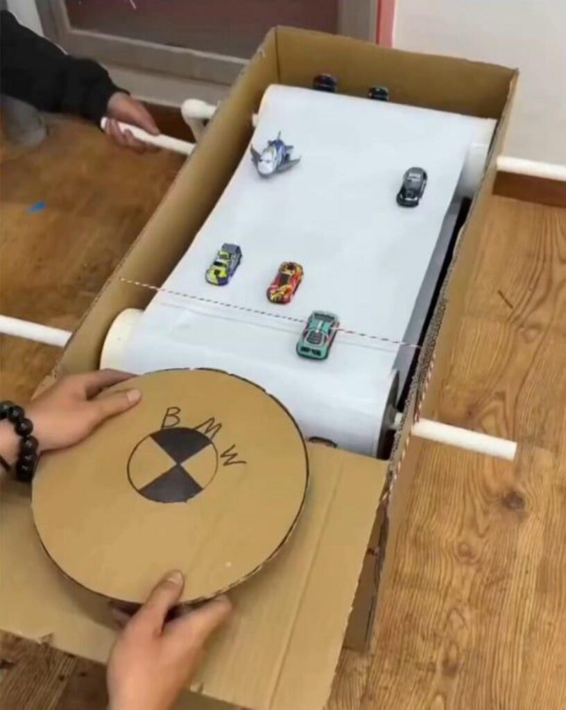 段ボール製の手作りドライブゲーム